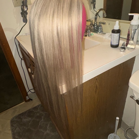 Lilly Hair Official Courtney Wig - Picture 5 of 12